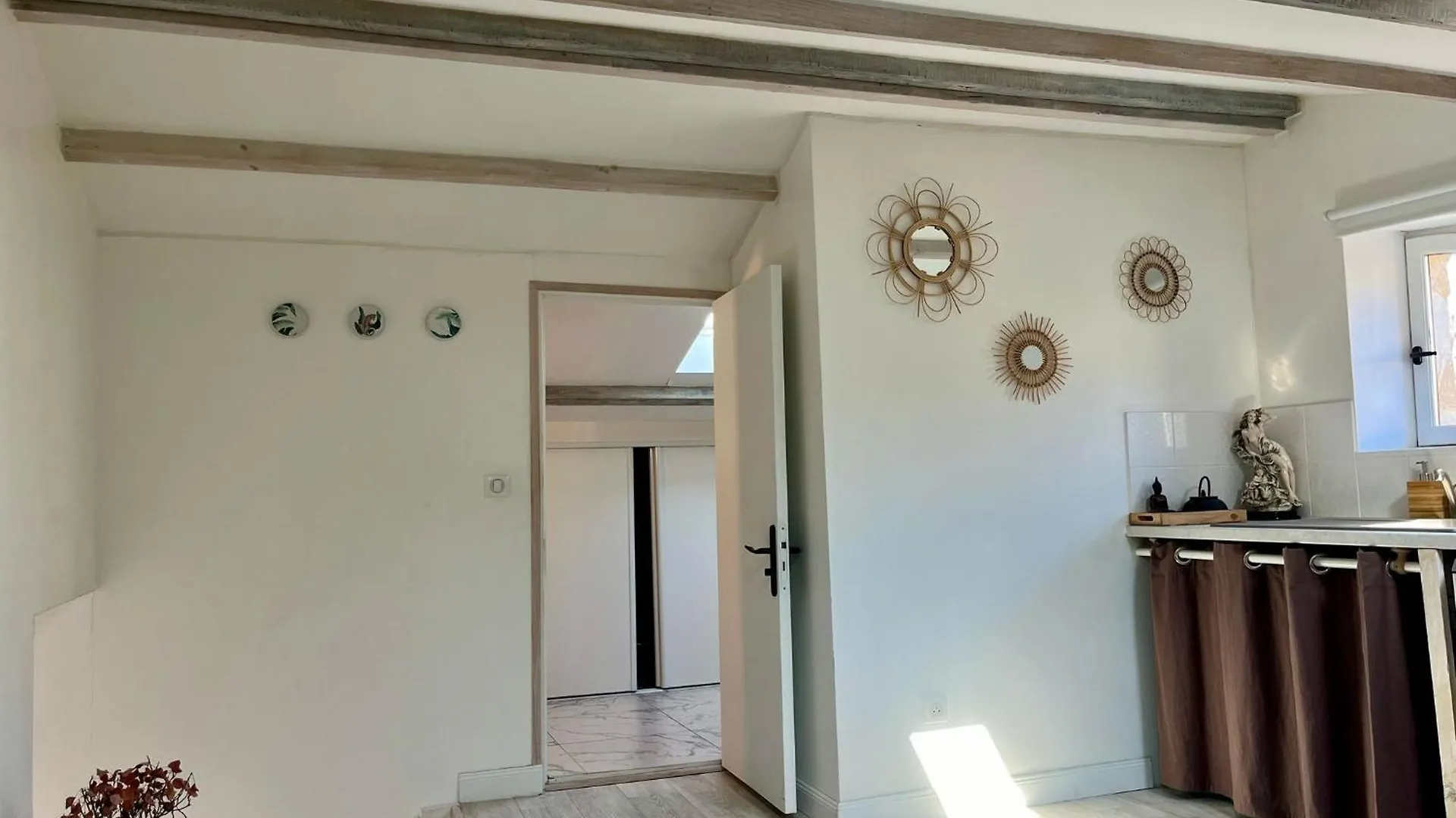 Havre De Paix Avec Jacuzzi Et Jardin A Pied Du Centre-Ville Vence 0*,