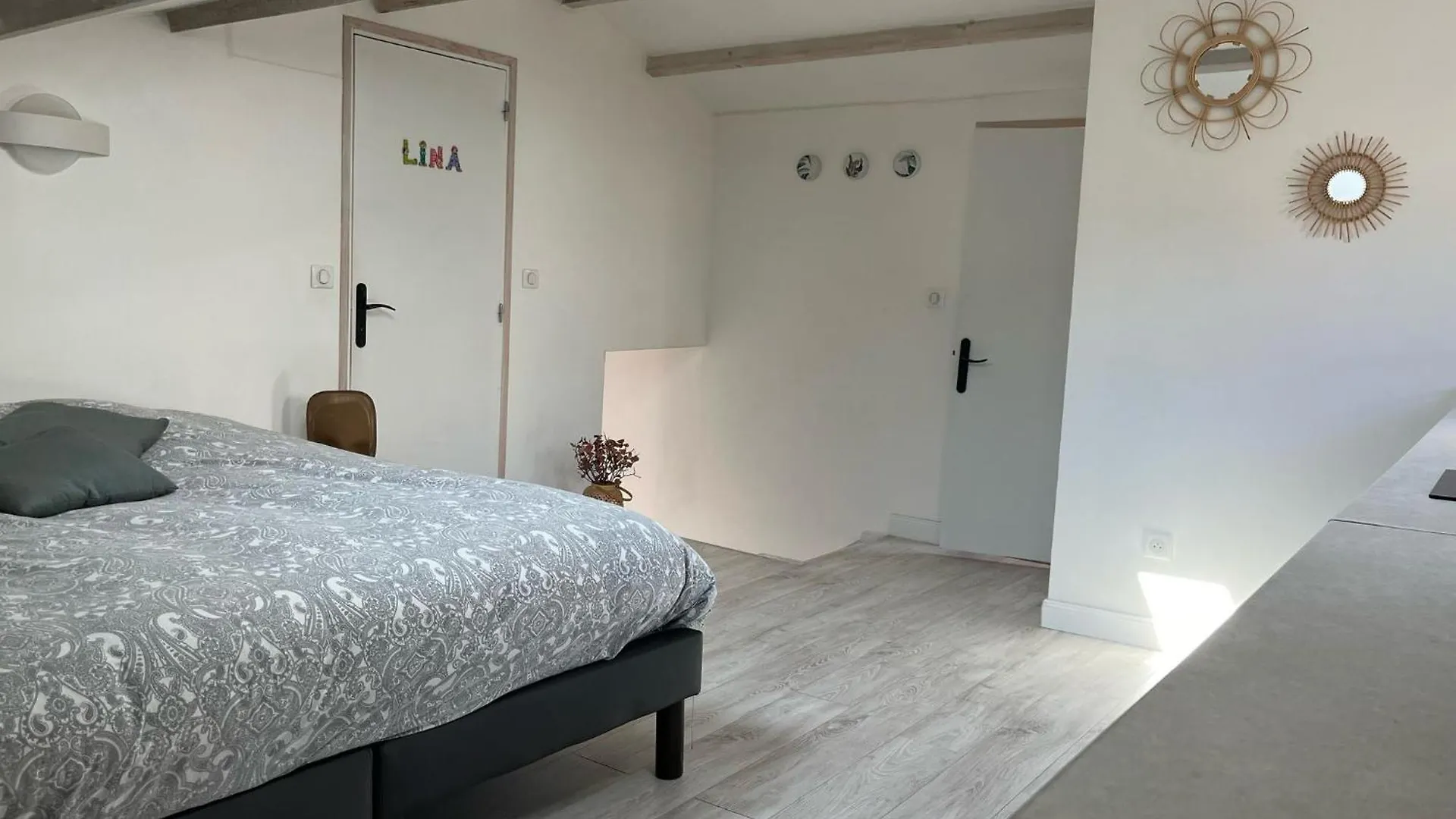 Holiday home Havre De Paix Avec Jacuzzi Et Jardin A Pied Du Centre-Ville