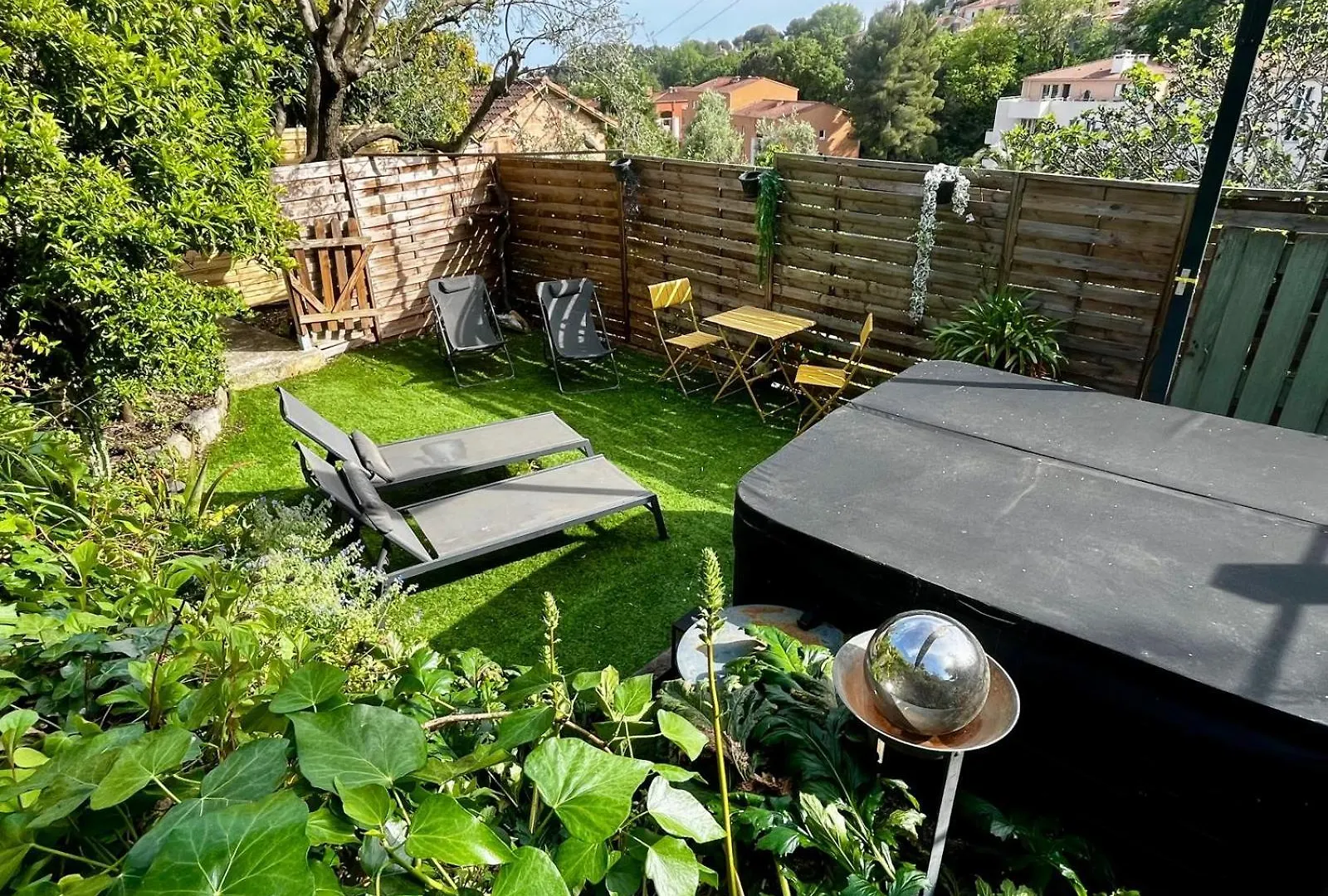 Havre De Paix Avec Jacuzzi Et Jardin A Pied Du Centre-Ville 0*, Vence France